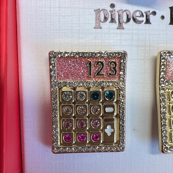 Piper K | Whimsy Calculator Earrings 🍎 - Picture 6 of 7